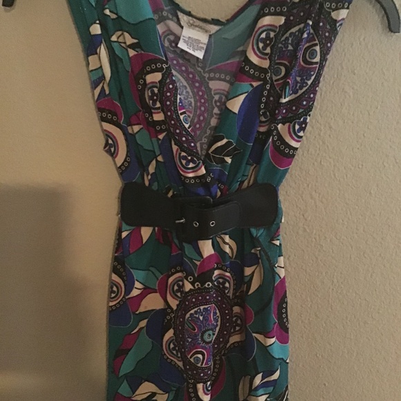 Gently used Blouse - Picture 2 of 2